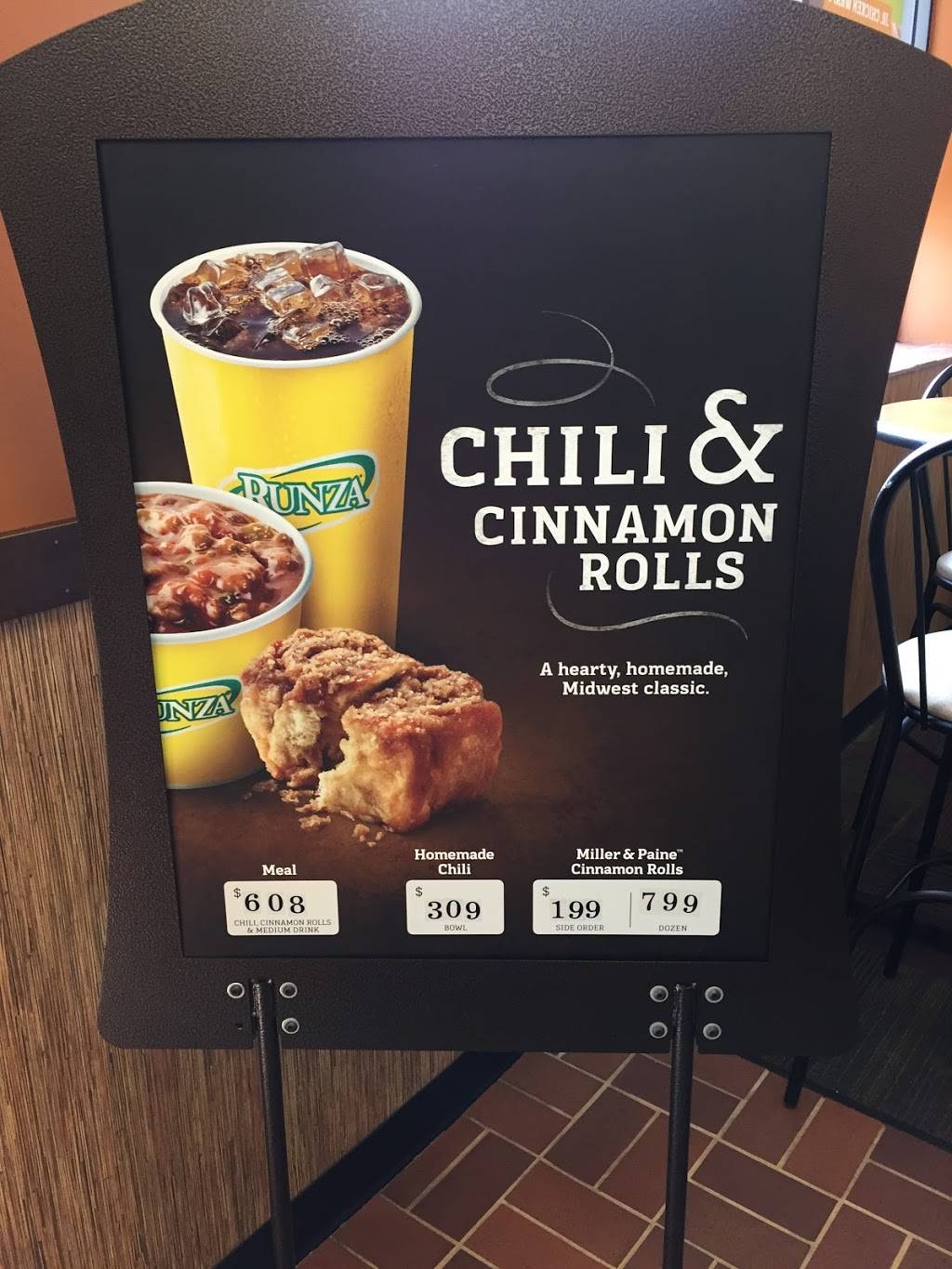 Runza Restaurant | restaurant | 2952 Farnam St, Omaha, NE 68131, USA | 4023468551 OR +1 402-346-8551