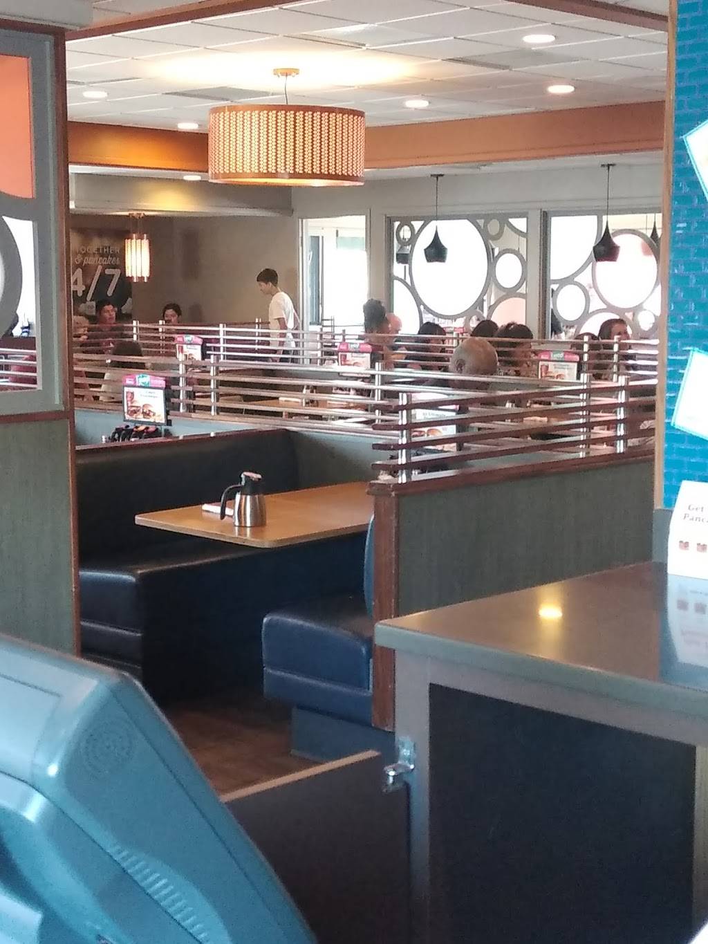 IHOP | restaurant | 3595 S Rainbow Blvd, Las Vegas, NV 89103, USA | 7023651004 OR +1 702-365-1004