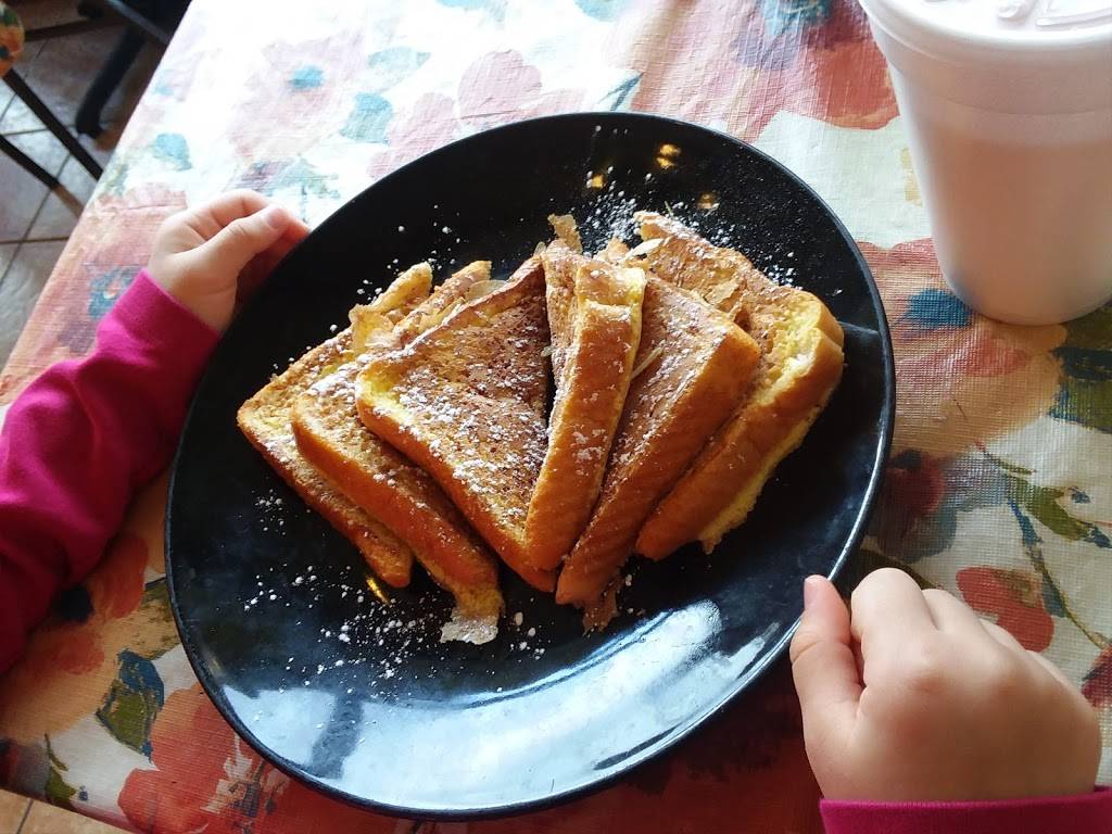 Village Kitchen | restaurant | 841 E 10th St, Cookeville, TN 38501, USA | 9315263099 OR +1 931-526-3099