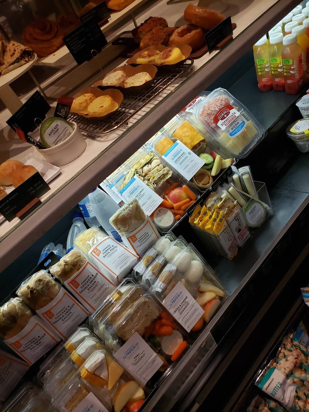 Starbucks | cafe | 1170 W Baker St, Costa Mesa, CA 92626, USA | 7147082856 OR +1 714-708-2856