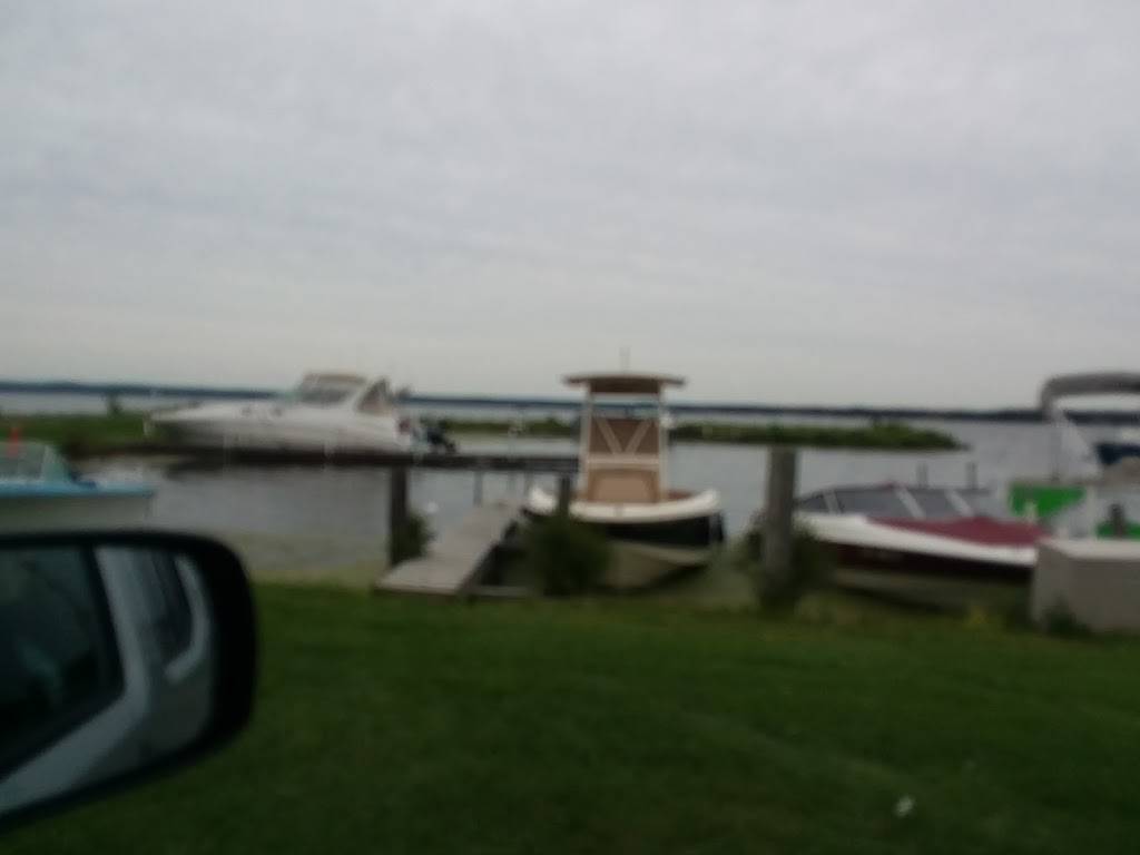 Johnnies Pier 31 | restaurant | 3653 NY-31, Canastota, NY 13032, USA | 3156977007 OR +1 315-697-7007