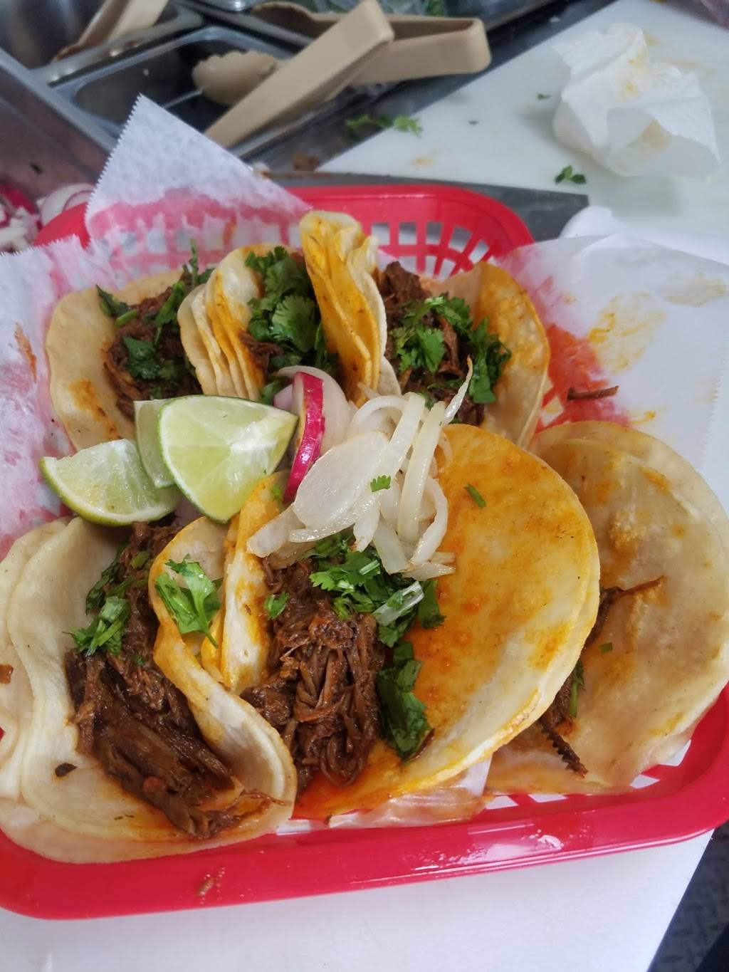 Yolis kitchen taco truck | restaurant | 2345 N Academy Blvd, Colorado Springs, CO 80909, USA | 7193097306 OR +1 719-309-7306