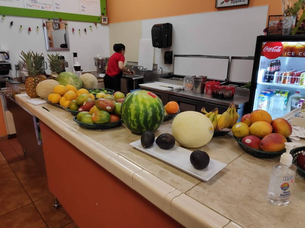 Serranos Juice Bar and Grill | restaurant | 46900 Monroe St, Indio, CA 92201, USA | 7609724176 OR +1 760-972-4176