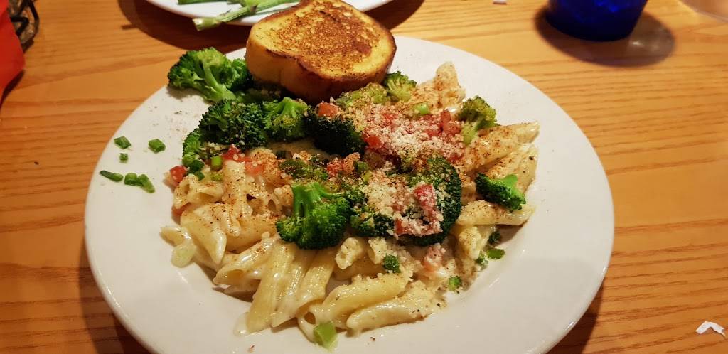 Chilis Grill & Bar | restaurant | 5035 Windward Pkwy, Alpharetta, GA 30004, USA | 7706191818 OR +1 770-619-1818