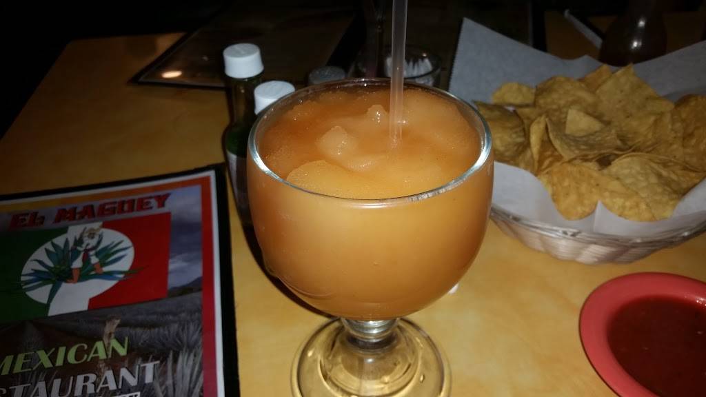 El Maguey | restaurant | 1908 S Broadway, Oak Grove, MO 64075, USA | 8166903005 OR +1 816-690-3005
