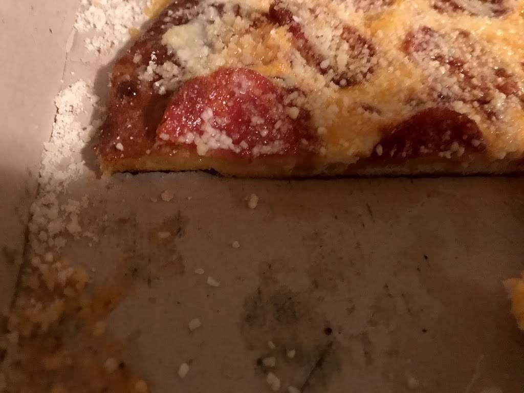 Little Caesars Pizza | meal takeaway | 19949 West 12 Mile Road, Southfield, MI 48076, USA | 2485697122 OR +1 248-569-7122