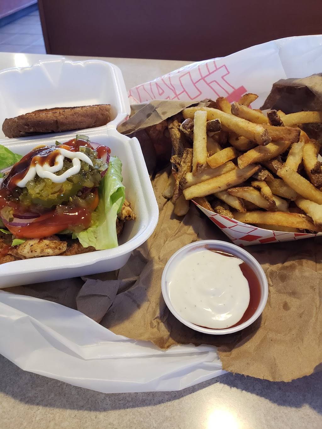 Cousins Burgers | restaurant | 19318 Soledad Canyon Rd, Canyon Country, CA 91351, USA | 6612984200 OR +1 661-298-4200