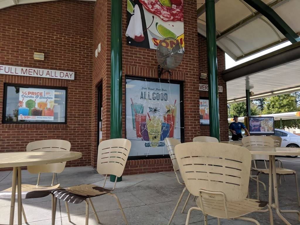 Sonic Drive-In | restaurant | 812 Dacula Rd, Dacula, GA 30019, USA | 6784426475 OR +1 678-442-6475