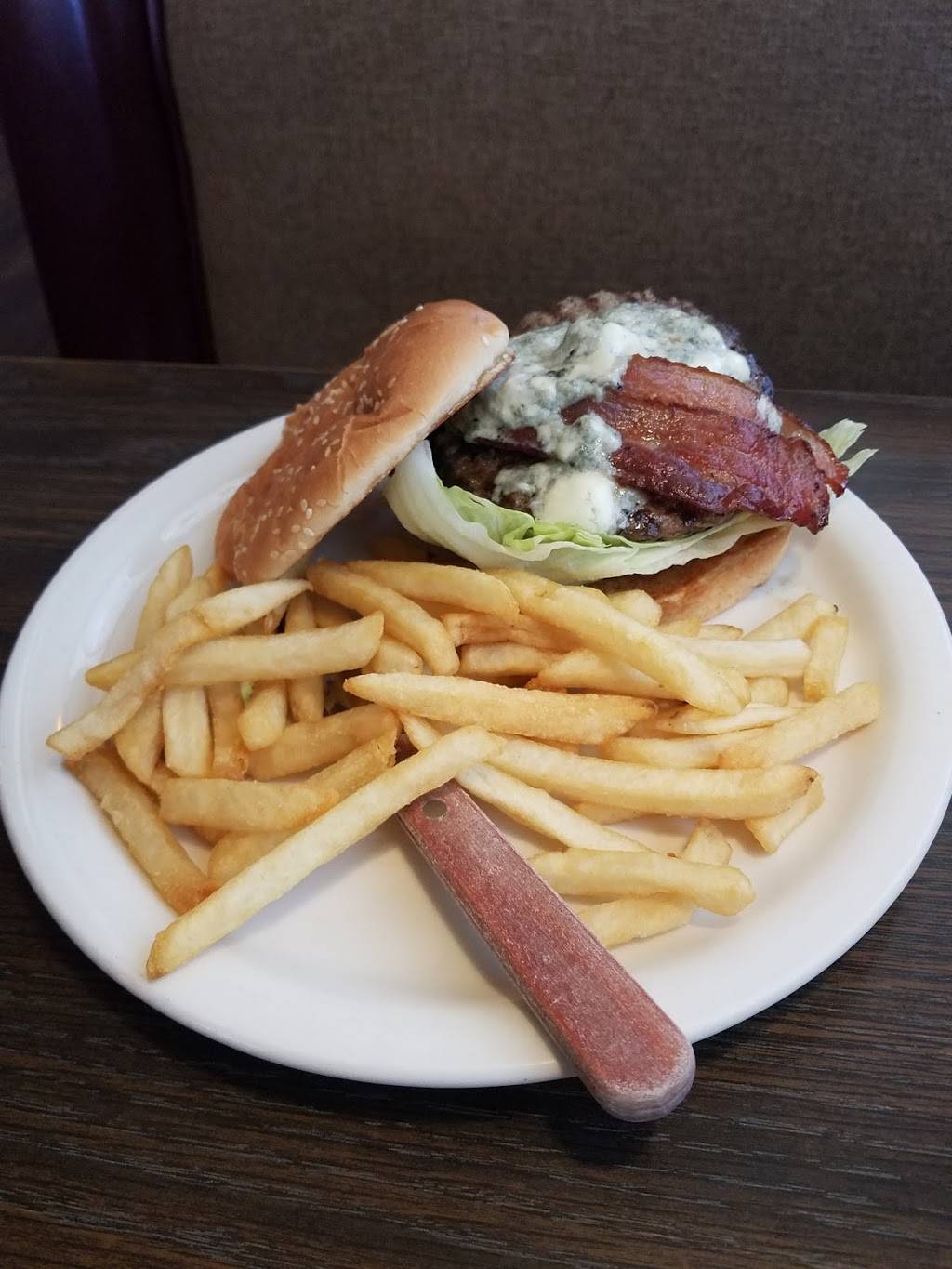 Codys Cafe | restaurant | 4898 Hollister Ave, Santa Barbara, CA 93111, USA | 8056835141 OR +1 805-683-5141