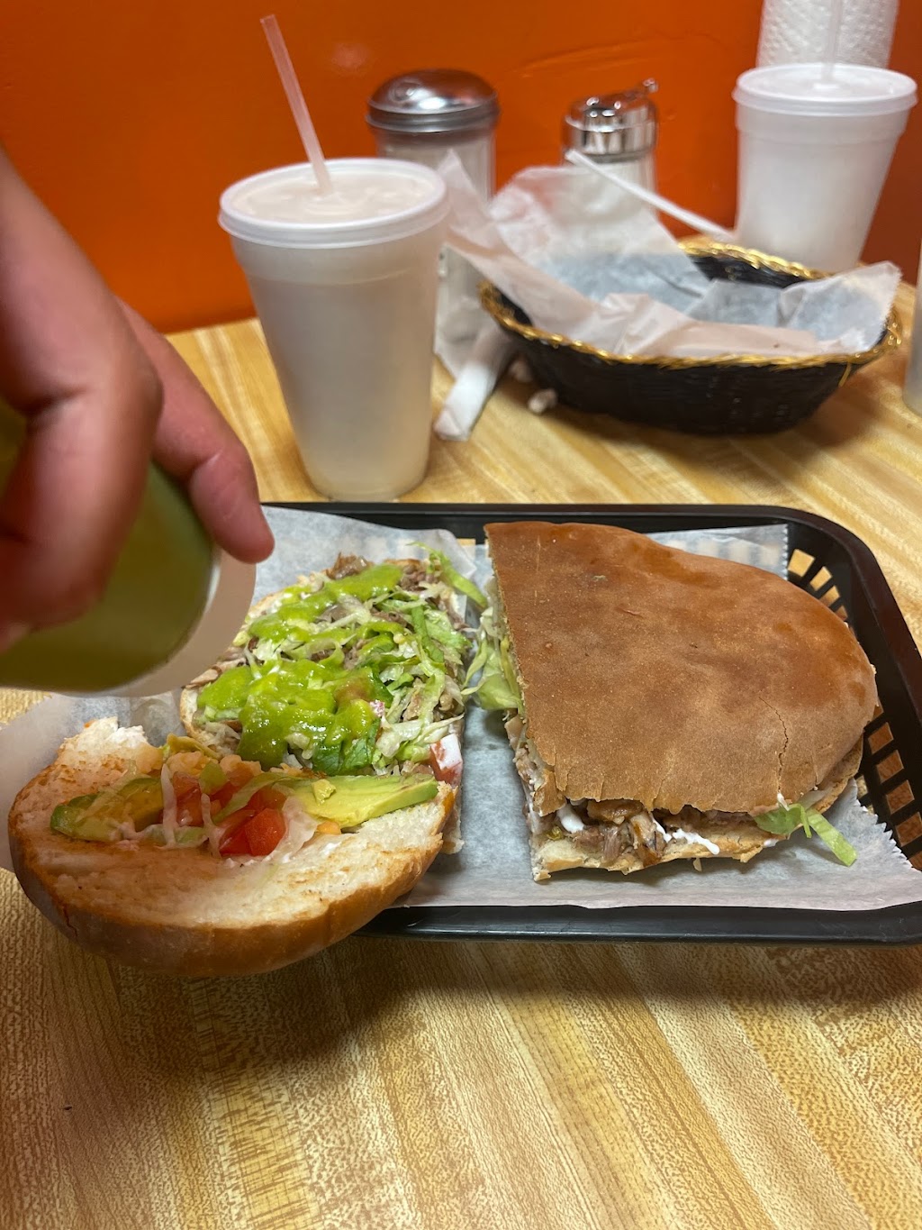 Patys Restaurant Carnitas y otras Delicias | restaurant | 3414 W 26th St, Chicago, IL 60623, USA | 7735654456 OR +1 773-565-4456