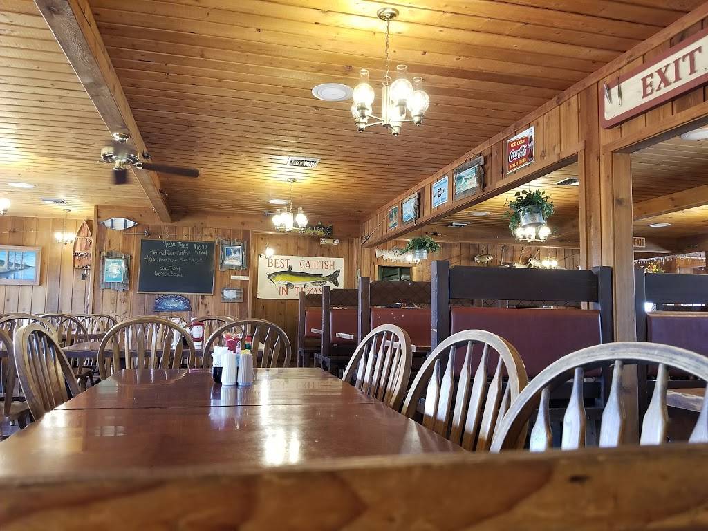 The Lakehouse | restaurant | 1655 Junction Hwy, Kerrville, TX 78028, USA | 8308953188 OR +1 830-895-3188