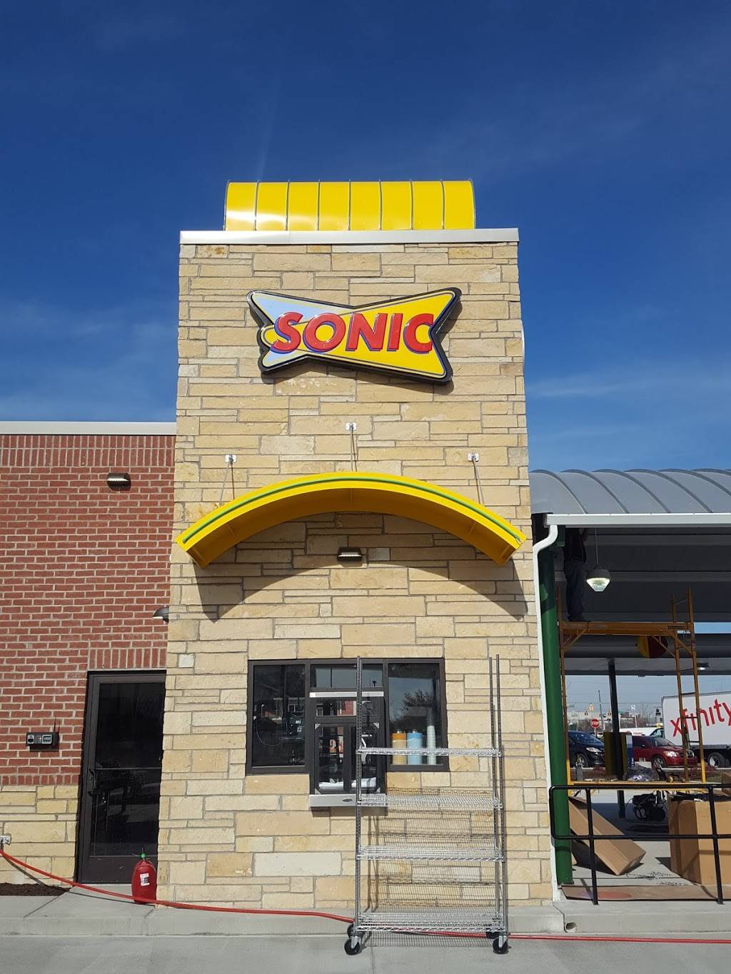 Sonic Drive-In | restaurant | 1262 N Emerson Ave, Greenwood, IN 46143, USA | 3178833435 OR +1 317-883-3435