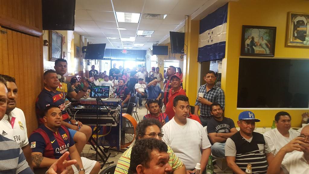 Los Catrachos II Restaurant | restaurant | 18 SW 11th Ave, Miami, FL 33130, USA | 3054565176 OR +1 305-456-5176