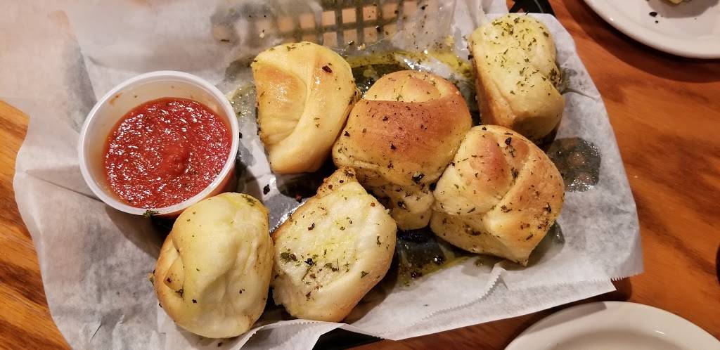 Pizza Villa & Restaurant | restaurant | 7038 Coastal Blvd, Brooksville, FL 34613, USA | 3525968956 OR +1 352-596-8956