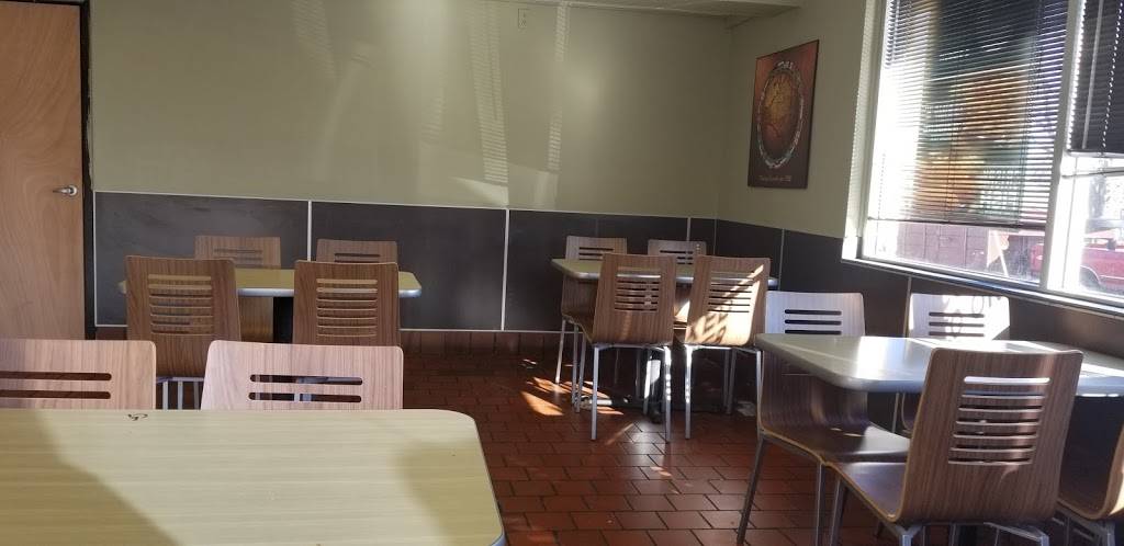 Churchs Chicken | restaurant | 701 N Noland Rd, Independence, MO 64050, USA | 8168363256 OR +1 816-836-3256