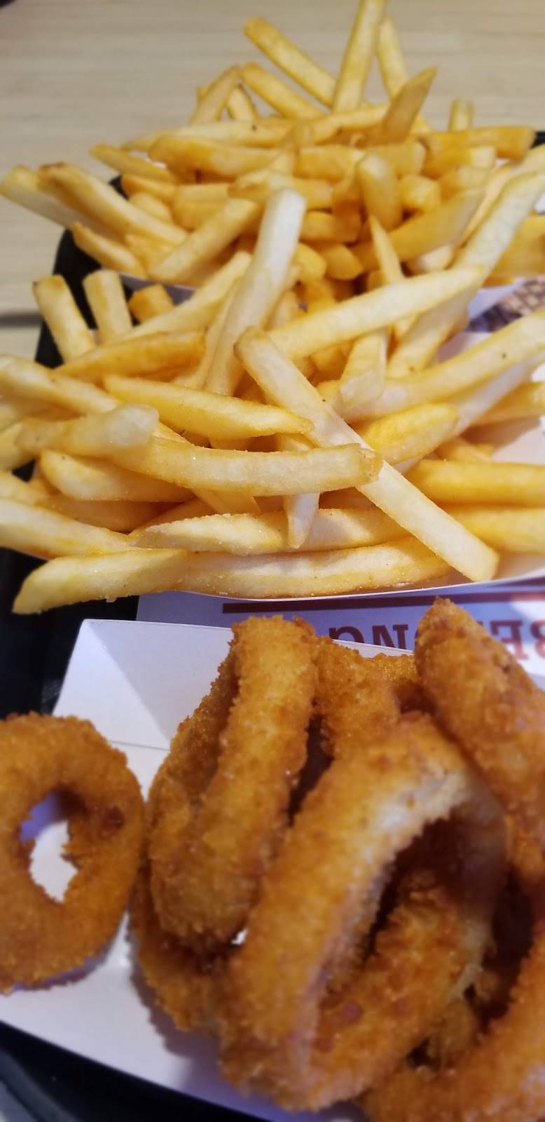 The Habit Burger Grill | restaurant | 1731 W W Lacey Blvd Suite 111, Hanford, CA 93230, USA | 5595828200 OR +1 559-582-8200