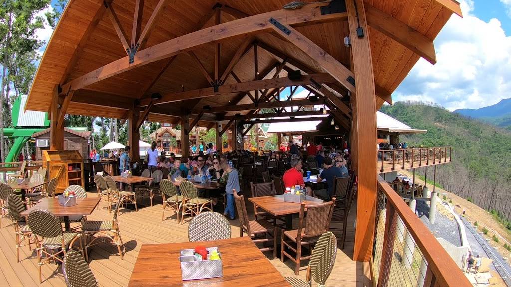 The Cliff Top Grill & Bar | restaurant | 576 Parkway, Gatlinburg, TN 37738, USA | 8653252400 OR +1 865-325-2400