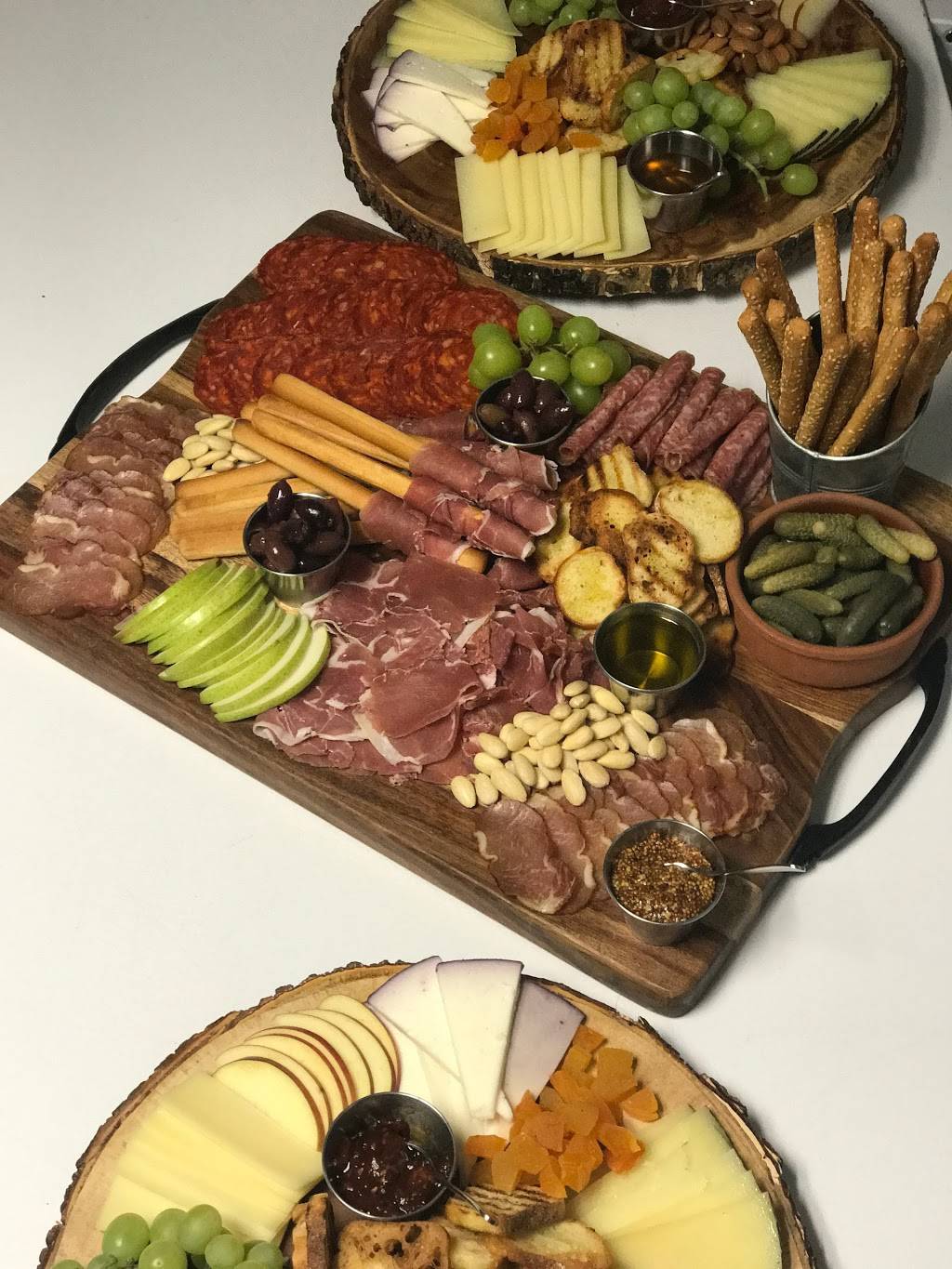 Pop & Pour | restaurant | 200 Dyckman St, New York, NY 10040, USA | 6469983766 OR +1 646-998-3766