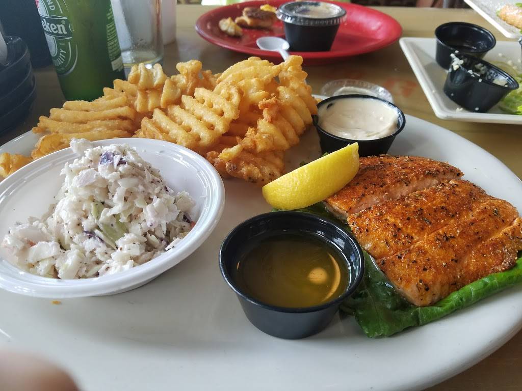 Landlubbers Raw Bar & Grill | restaurant | 6370 FL-7 #120, Coconut Creek, FL 33073, USA | 9544229464 OR +1 954-422-9464