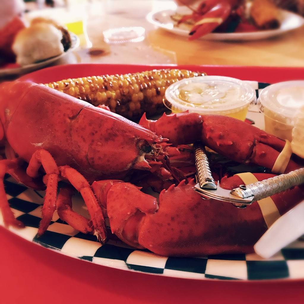 MJEK Seafood & Grill | restaurant | 239 Lakeview Dr, China, ME 04358, USA | 2072159481 OR +1 207-215-9481