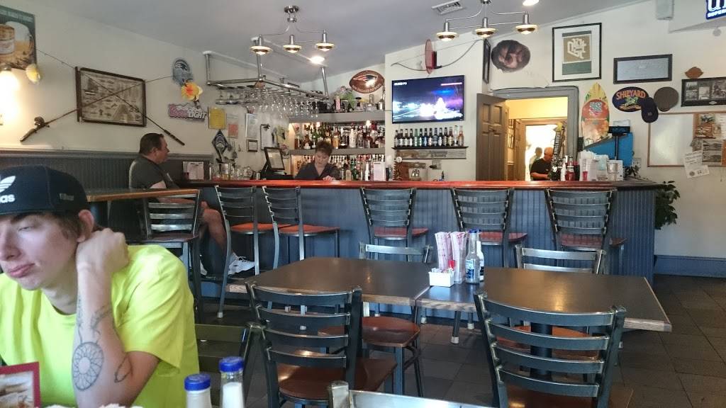 Bass Water Grill | restaurant | 287 S State Rd, Cheshire, MA 01225, USA | 4137431911 OR +1 413-743-1911