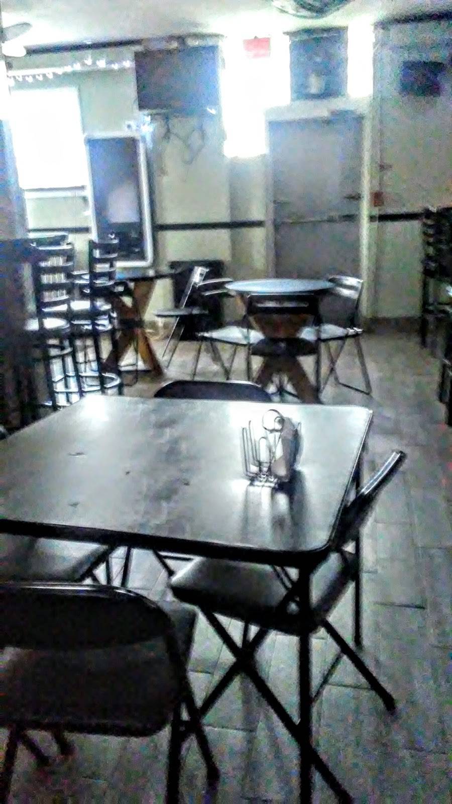 El Cantinflas | restaurant | 110 W Dauphin St, Philadelphia, PA 19133, USA | 2157392570 OR +1 215-739-2570