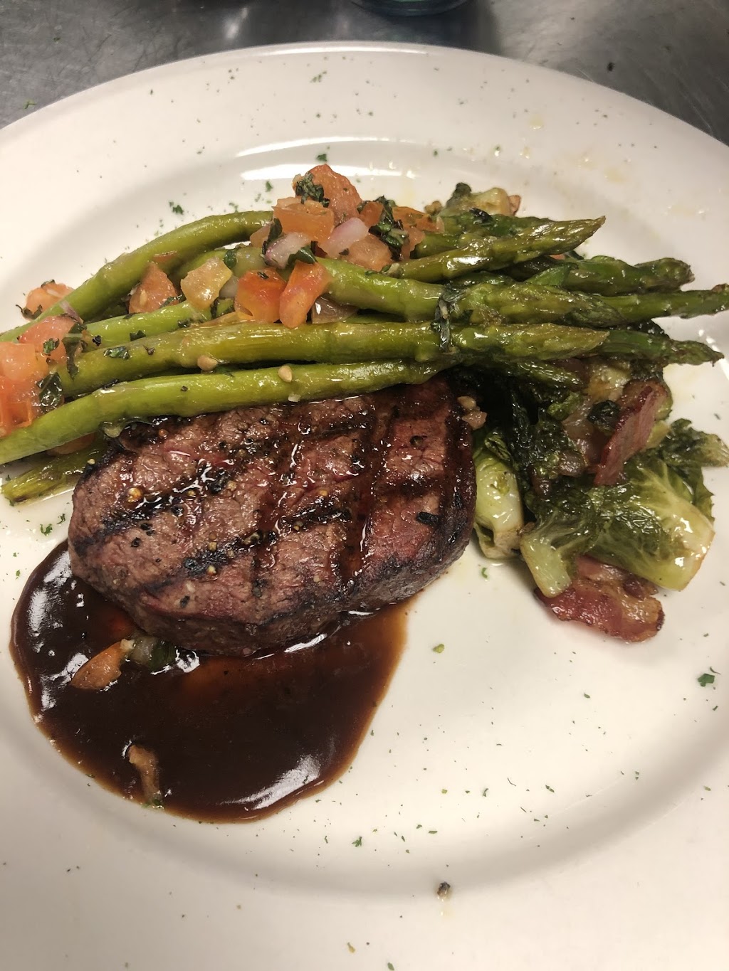 UnWined on the water at Triton Marina | restaurant | 285 Plum Point Rd, Elkton, MD 21921, USA | 4434063947 OR +1 443-406-3947