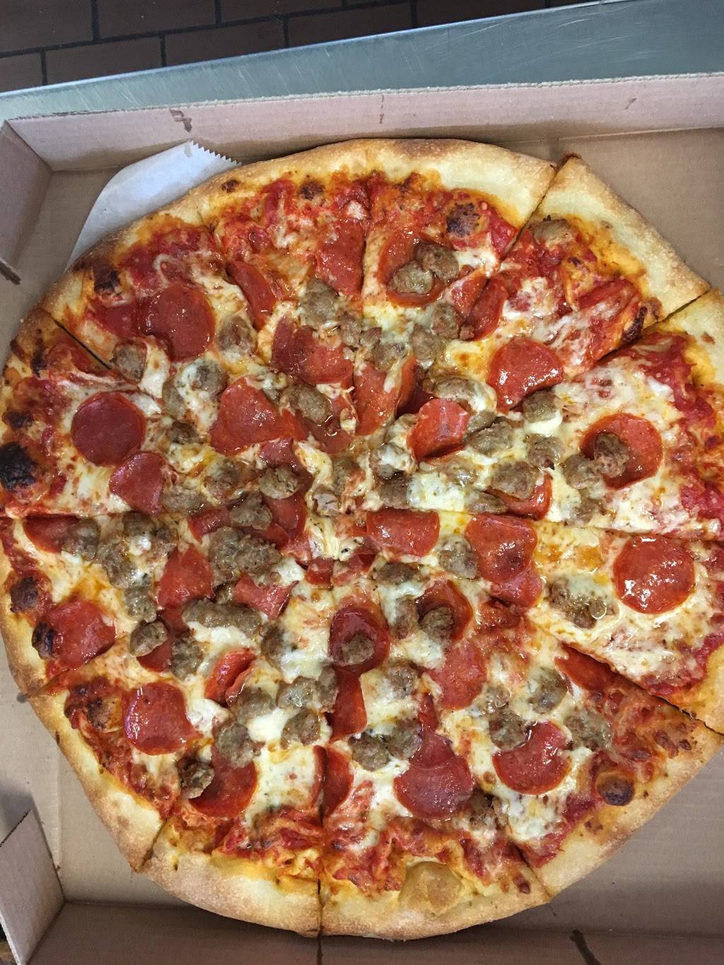 Giovannis | restaurant | 119 Seneca St, Hornell, NY 14843, USA | 6073246000 OR +1 607-324-6000