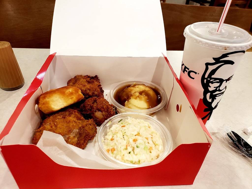 KFC | restaurant | 2513 Preston Hwy, Louisville, KY 40217, USA | 5026362828 OR +1 502-636-2828