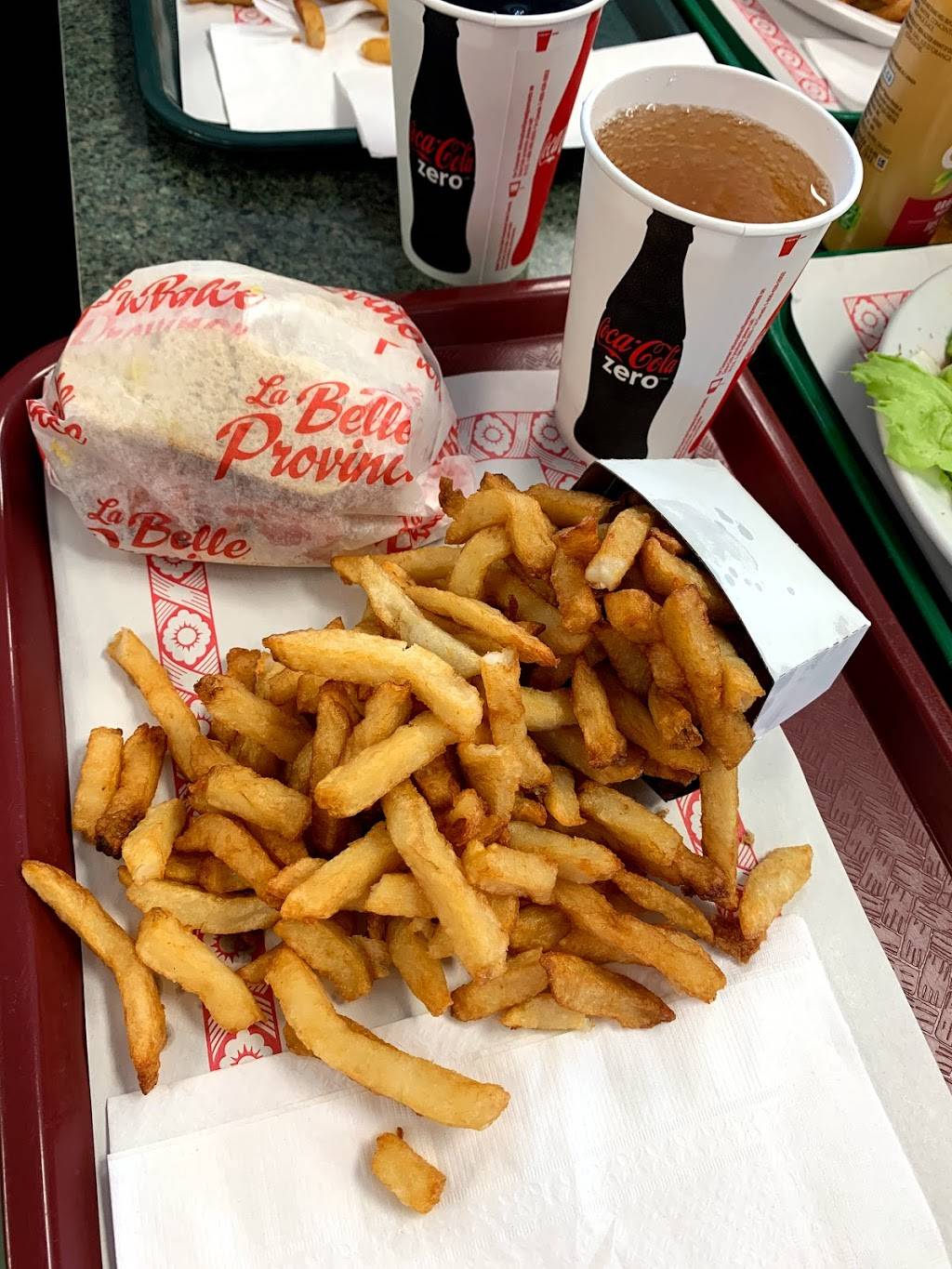 Restaurant La Belle Province | restaurant | 7650 Boulevard Taschereau, Brossard, QC J4X 1C2, Canada | 4504662121 OR +1 450-466-2121