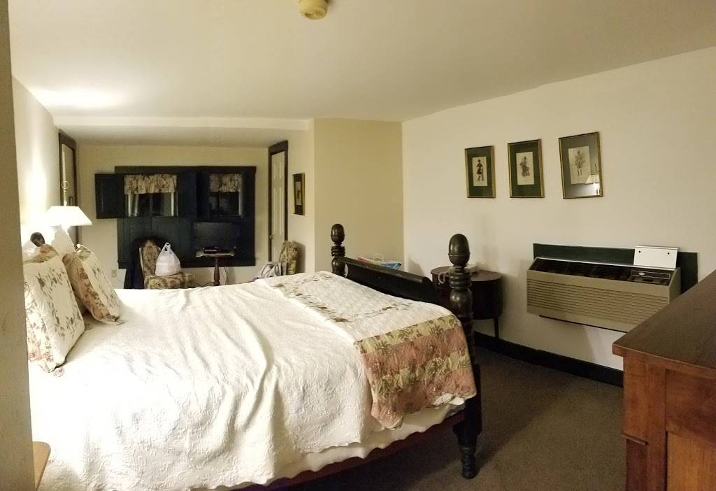 Wayside Inn | restaurant | 7783 Main St, Middletown, VA 22645, USA | 5408691797 OR +1 540-869-1797