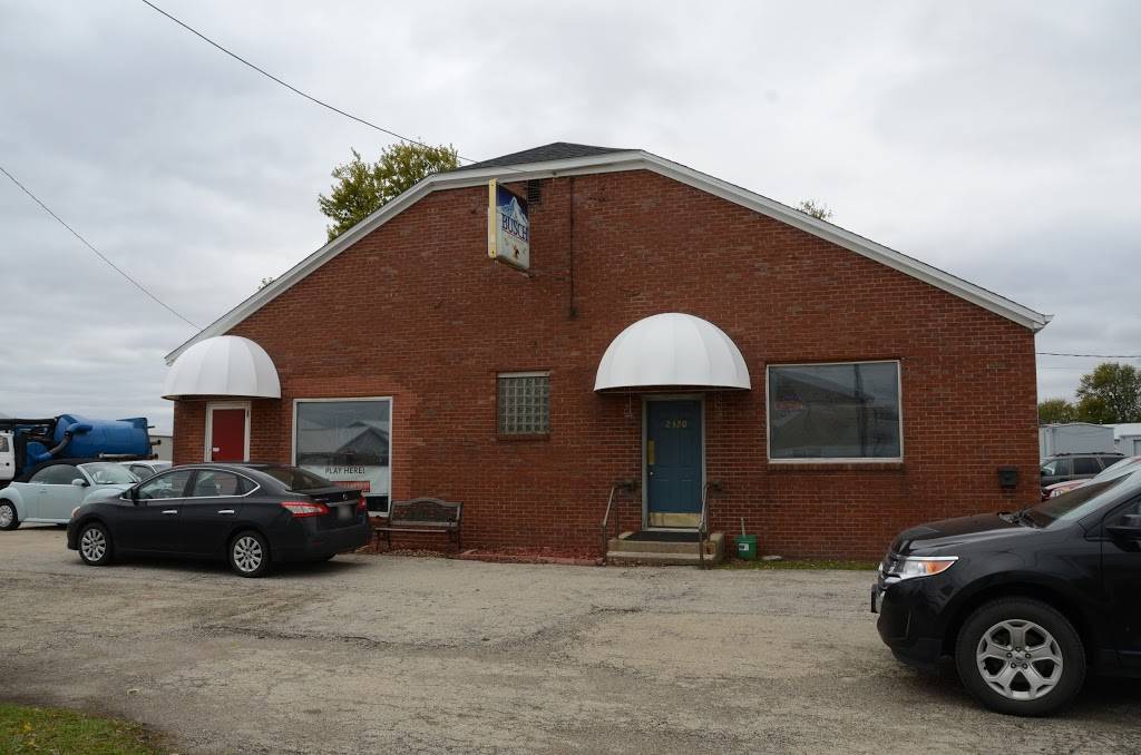 Pzs Place & Steakhouse | restaurant | 2330 Grand Ave, Galesburg, IL 61401, USA | 3093422516 OR +1 309-342-2516