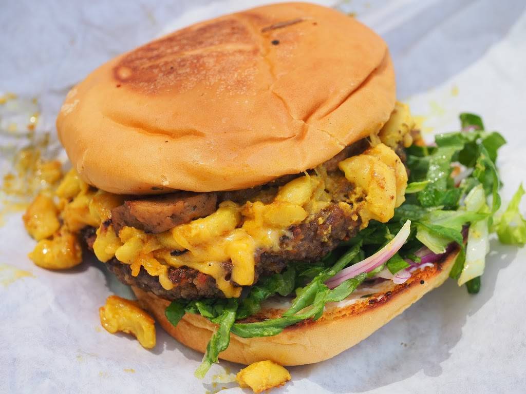 Arlos | restaurant | 900 Red River, Austin, TX 78702, USA | 5128401600 OR +1 512-840-1600