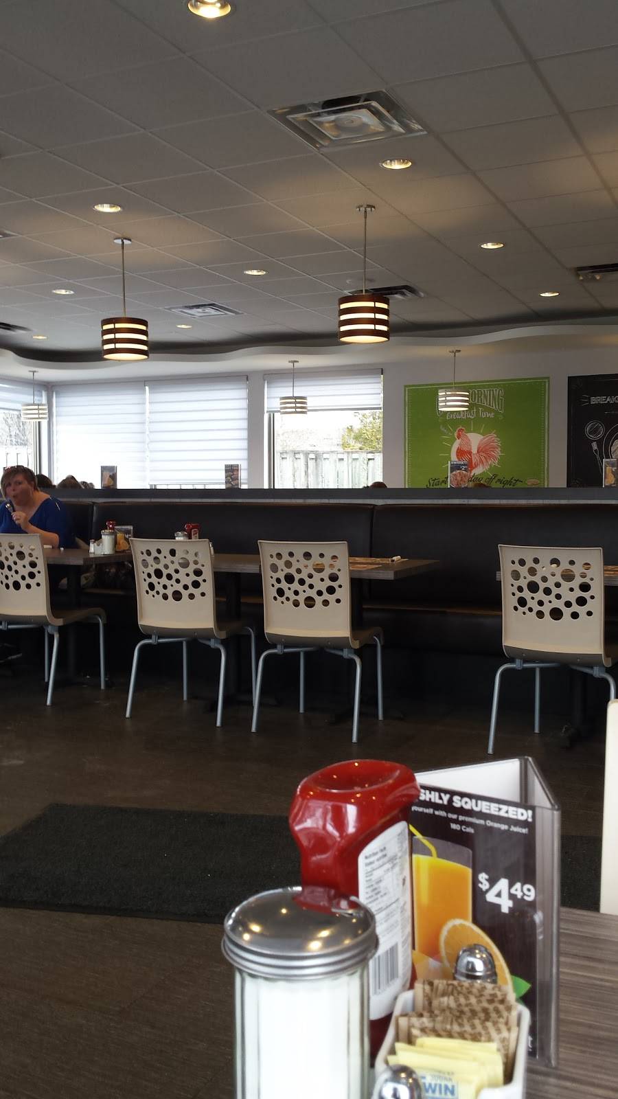 Eggsmart | restaurant | 321 Kent St W, Lindsay, ON K9V 2Z7, Canada | 7053281212 OR +1 705-328-1212