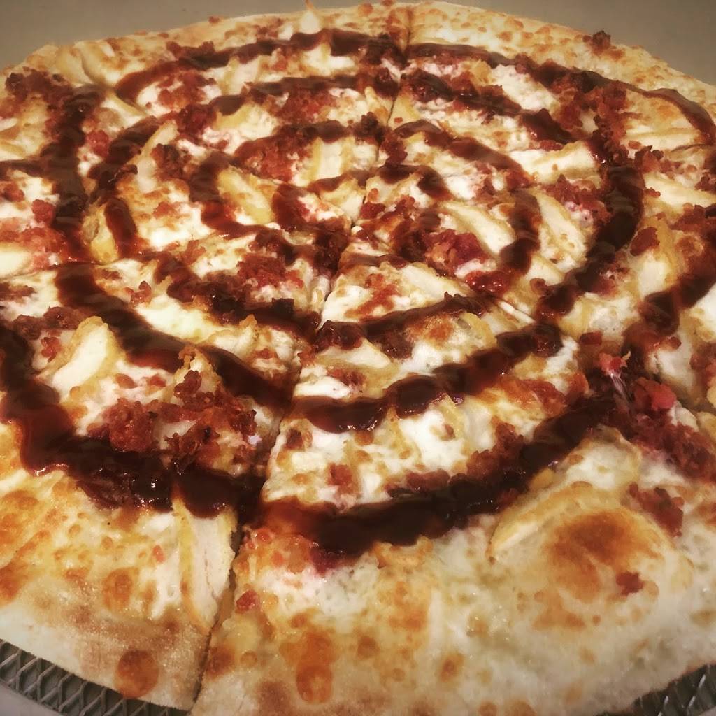 Monument Square Market | restaurant | 4 Monument Square, Hollis, NH 03049, USA | 6034657111 OR +1 603-465-7111