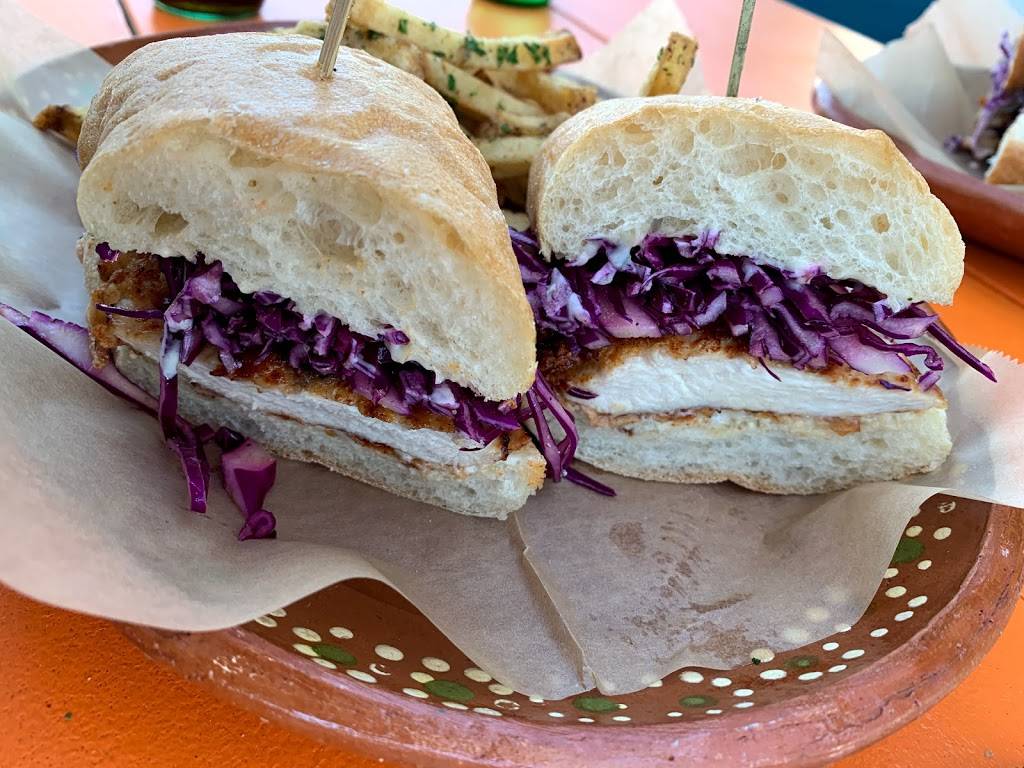 The Chicken Bodega | restaurant | 11114 Whittier Blvd, Whittier, CA 90606, USA | 5624635900 OR +1 562-463-5900