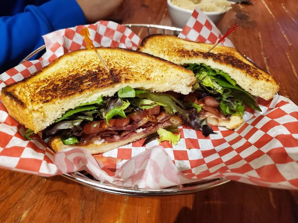 Sonneys BBQ Shack Bar & Grill | restaurant | 787 Emerald Bay Rd, South Lake Tahoe, CA 96150, USA | 5305417427 OR +1 530-541-7427