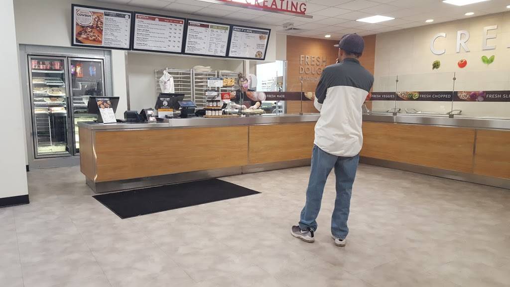 Papa Murphys Take N Bake Pizza | meal takeaway | 2225 W Andrew Johnson Hwy, Morristown, TN 37814, USA | 4235871178 OR +1 423-587-1178