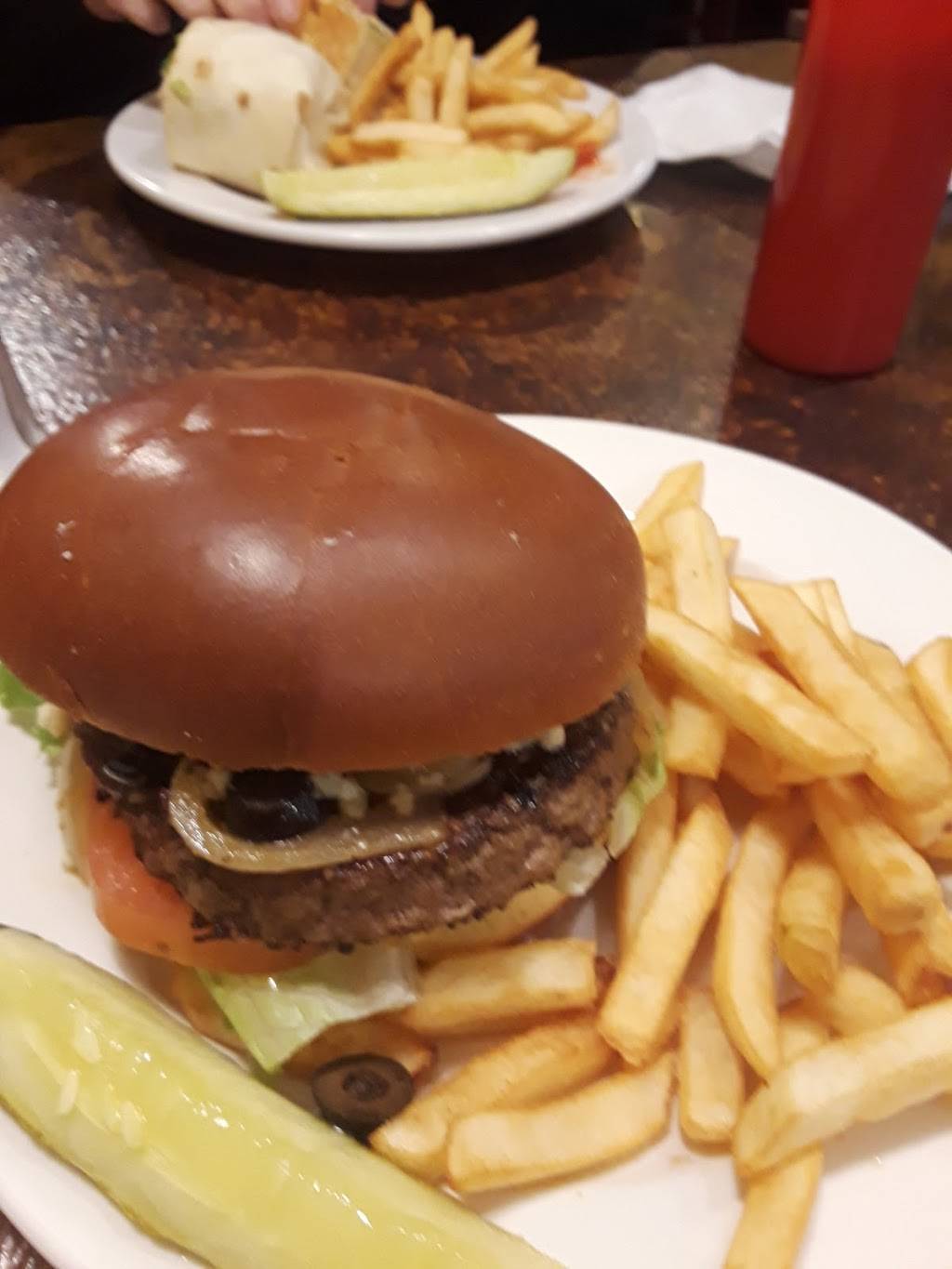 Bagleys Grill | restaurant | 15220 E Bagley Rd, Middleburg Heights, OH 44130, USA | 4408457484 OR +1 440-845-7484