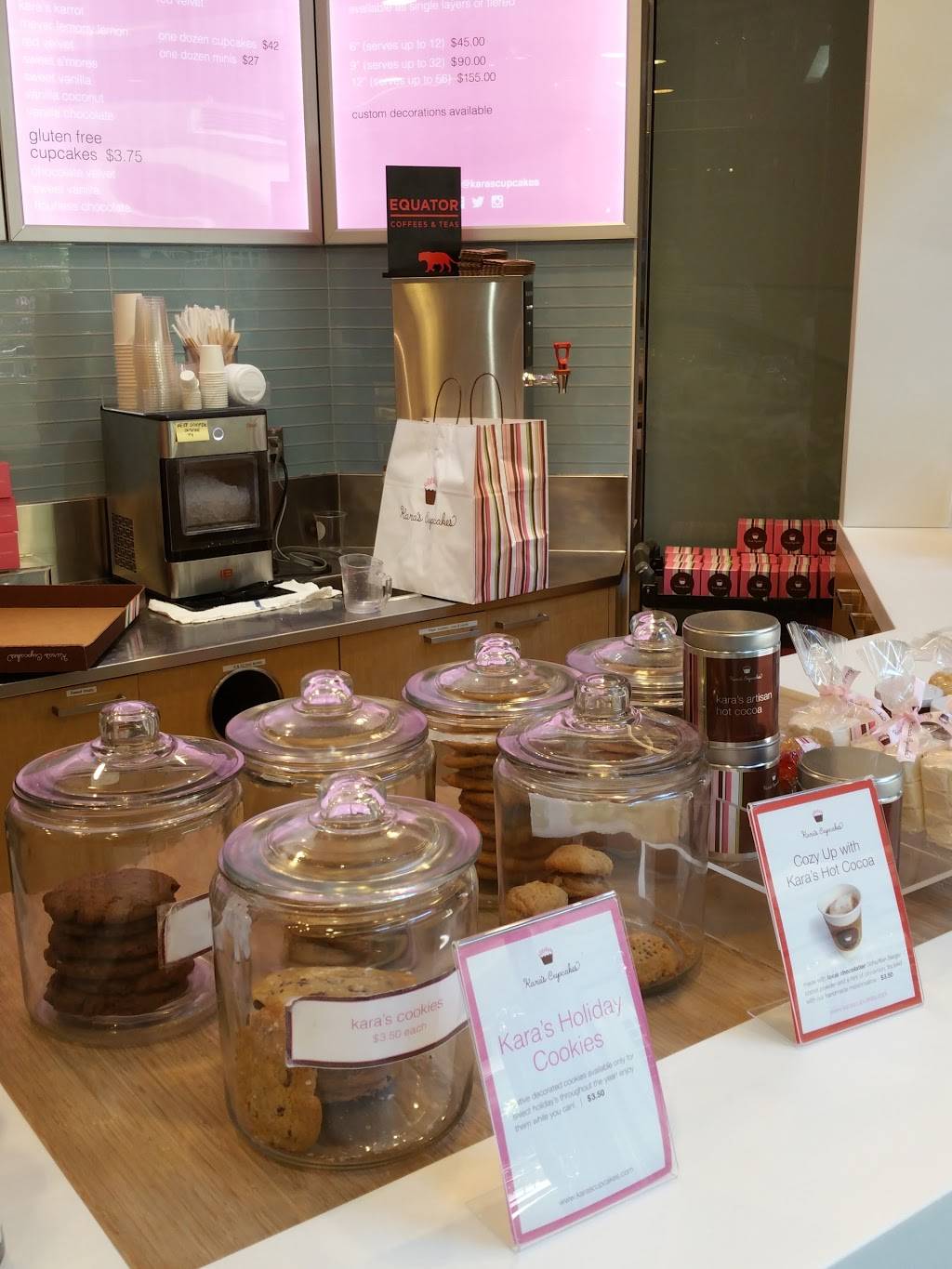 Karas Cupcakes | bakery | Three Embarcadero Center, San Francisco, CA 94111, USA | 4153912588 OR +1 415-391-2588