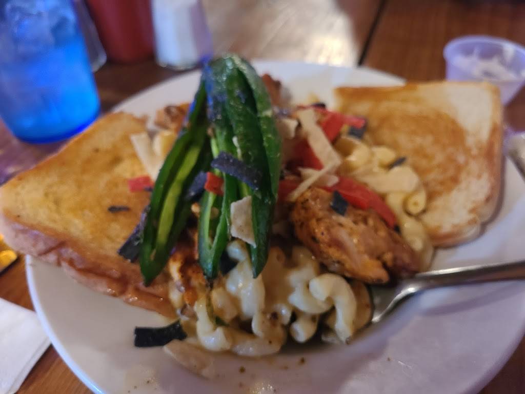 Railyard Bar & Grill | restaurant | 104 Meridian St, Sunman, IN 47041, USA | 8126230500 OR +1 812-623-0500