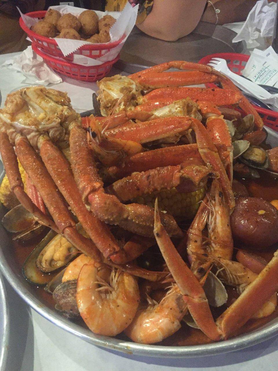 Crafty Crab - Jacksonville | restaurant | 6733 103rd St #28, Jacksonville, FL 32210, USA | 9043740181 OR +1 904-374-0181