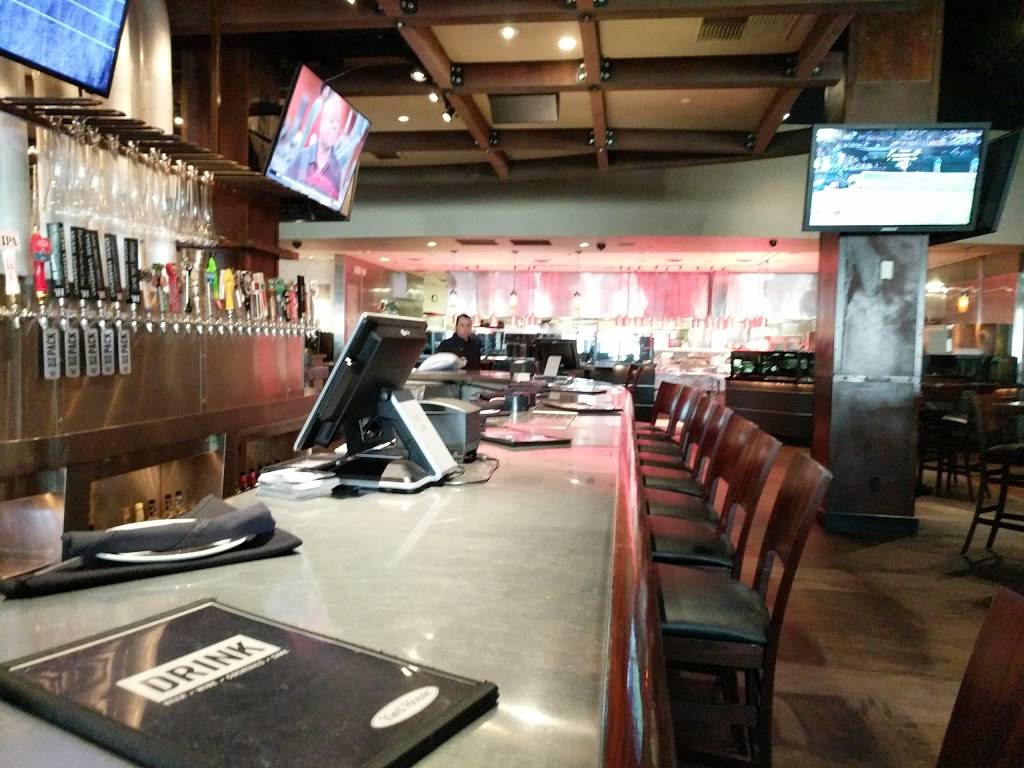 Yard House | restaurant | 71800 CA-111 Space B-101, Rancho Mirage, CA 92270, USA | 7607791415 OR +1 760-779-1415