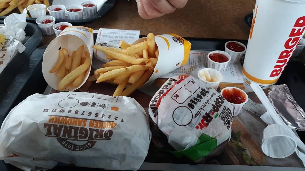 Burger King | restaurant | 5301 Bellaire Blvd, Bellaire, TX 77401, USA | 7136653050 OR +1 713-665-3050