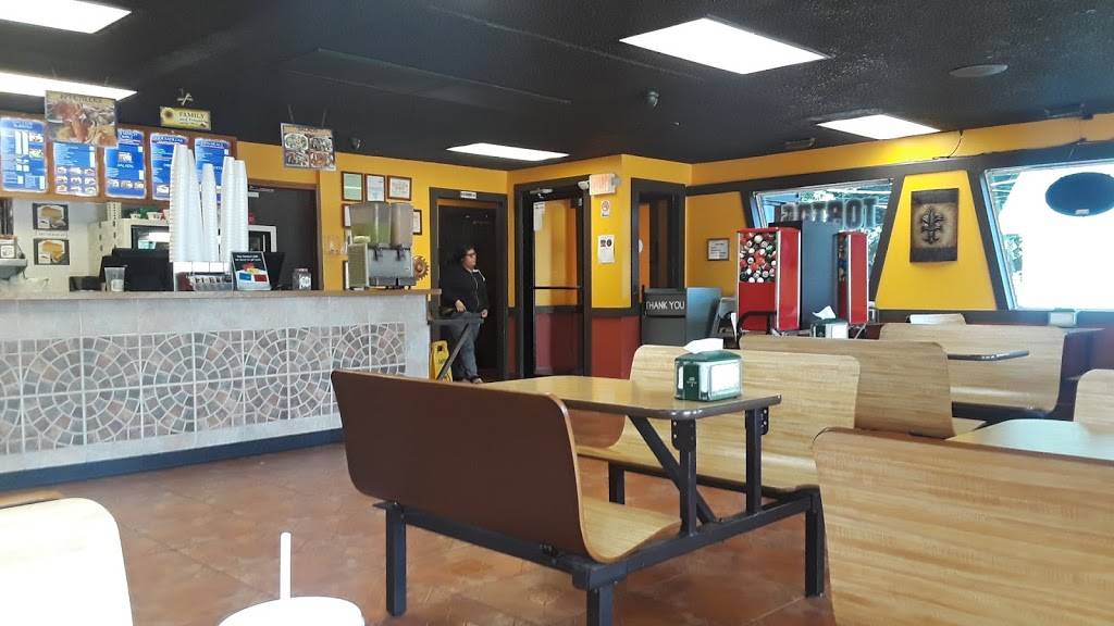 El Burrito Loco | restaurant | 318 W Maple St, New Lenox, IL 60451, USA | 8154631415 OR +1 815-463-1415