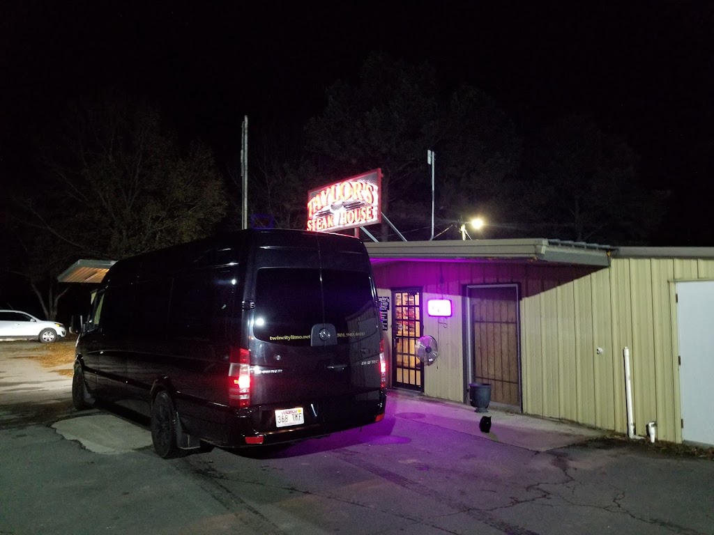 Taylors | restaurant | 14201 AR-54, Dumas, AR 71639, USA | 8703825349 OR +1 870-382-5349