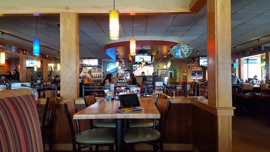Applebees Grill + Bar | restaurant | 100 Westgate Center Dr, Hadley, MA 01035, USA | 4132535799 OR +1 413-253-5799
