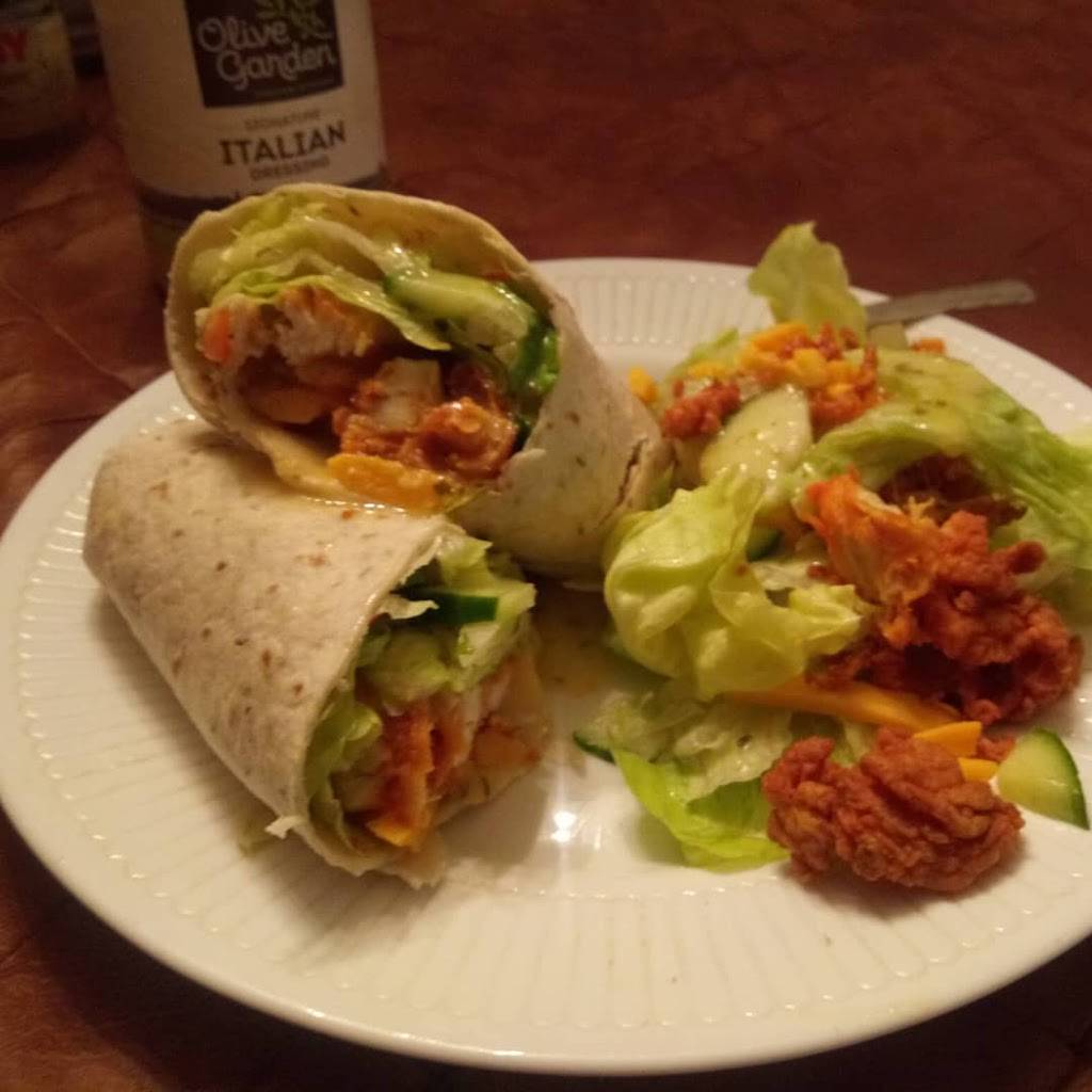 Tropical Island Cafe | restaurant | 547 Atlanta St SE, Marietta, GA 30060, USA | 6784267107 OR +1 678-426-7107