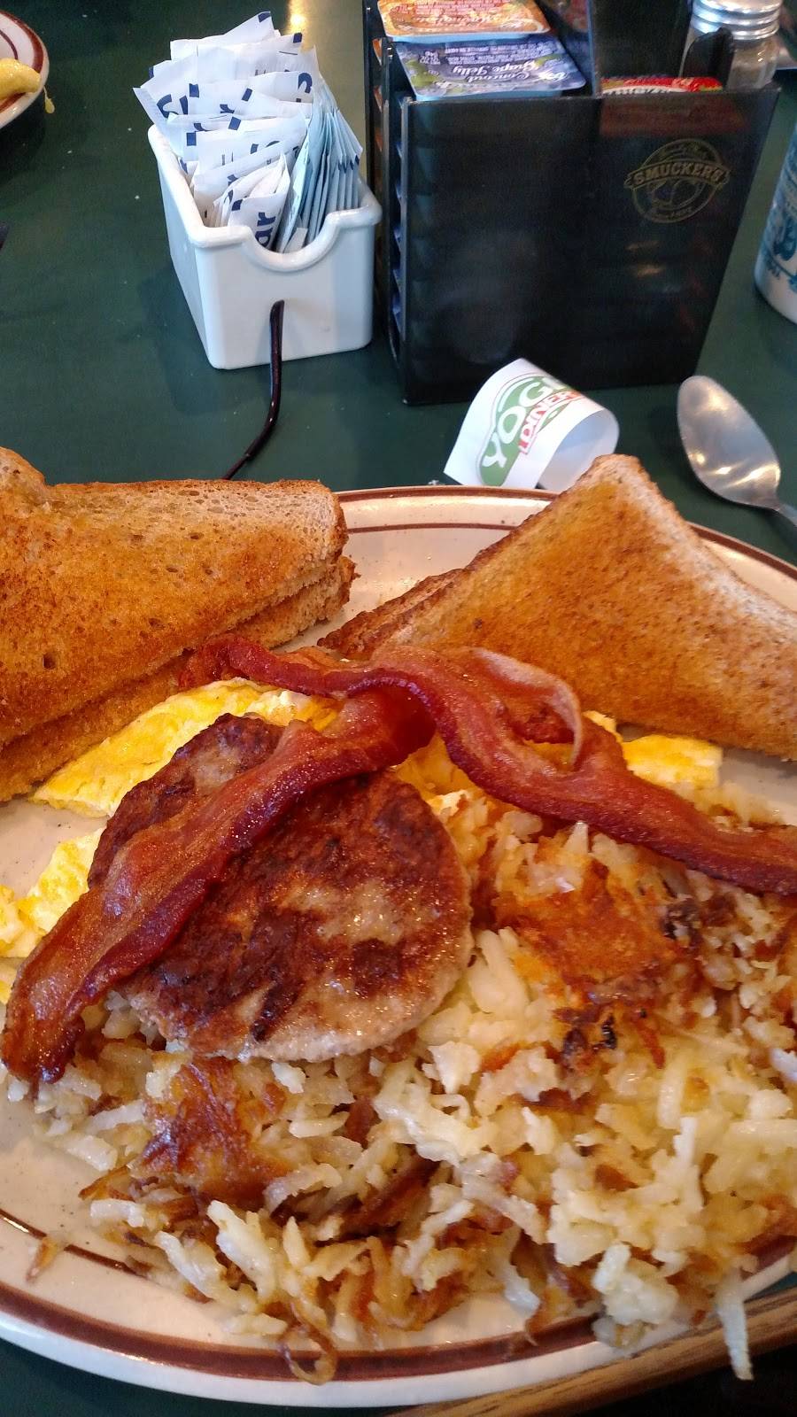 Yogis | restaurant | 2070 V W Ave E, Vicksburg, MI 49097, USA | 2696492431 OR +1 269-649-2431