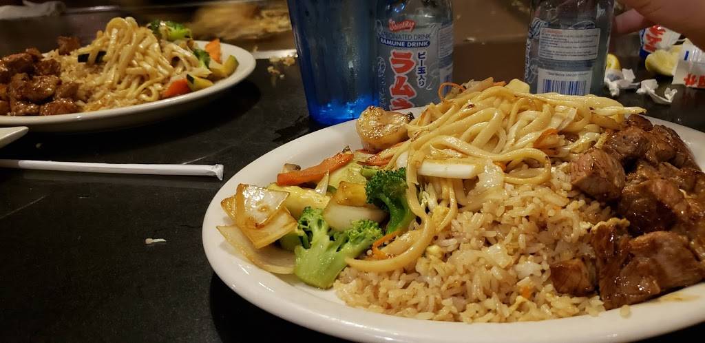 Edohana Hibachi & Sushi | restaurant | 1501 W State Hwy 114 #100, Grapevine, TX 76051, USA | 8172512004 OR +1 817-251-2004